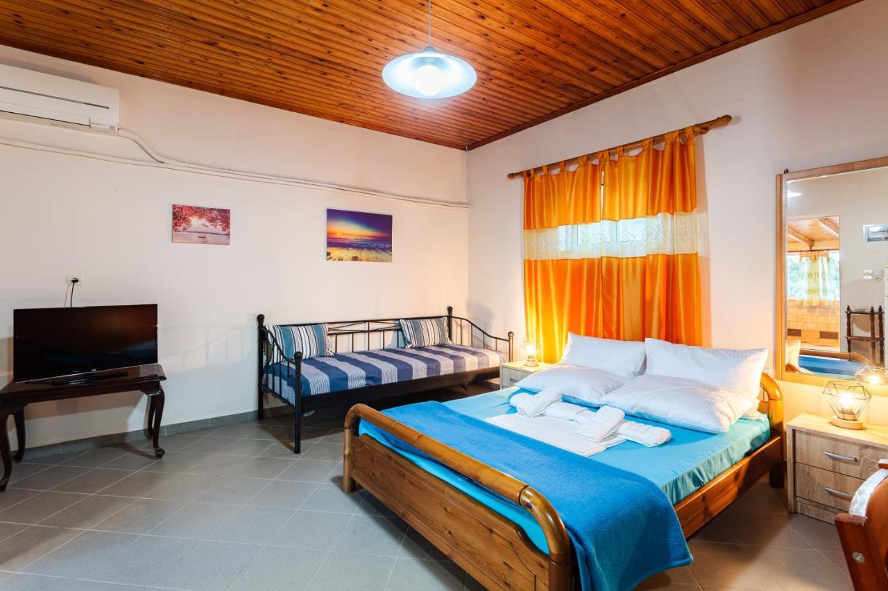 Makarounis Athanasios Traditional Apartments Petalídhion Exterior foto